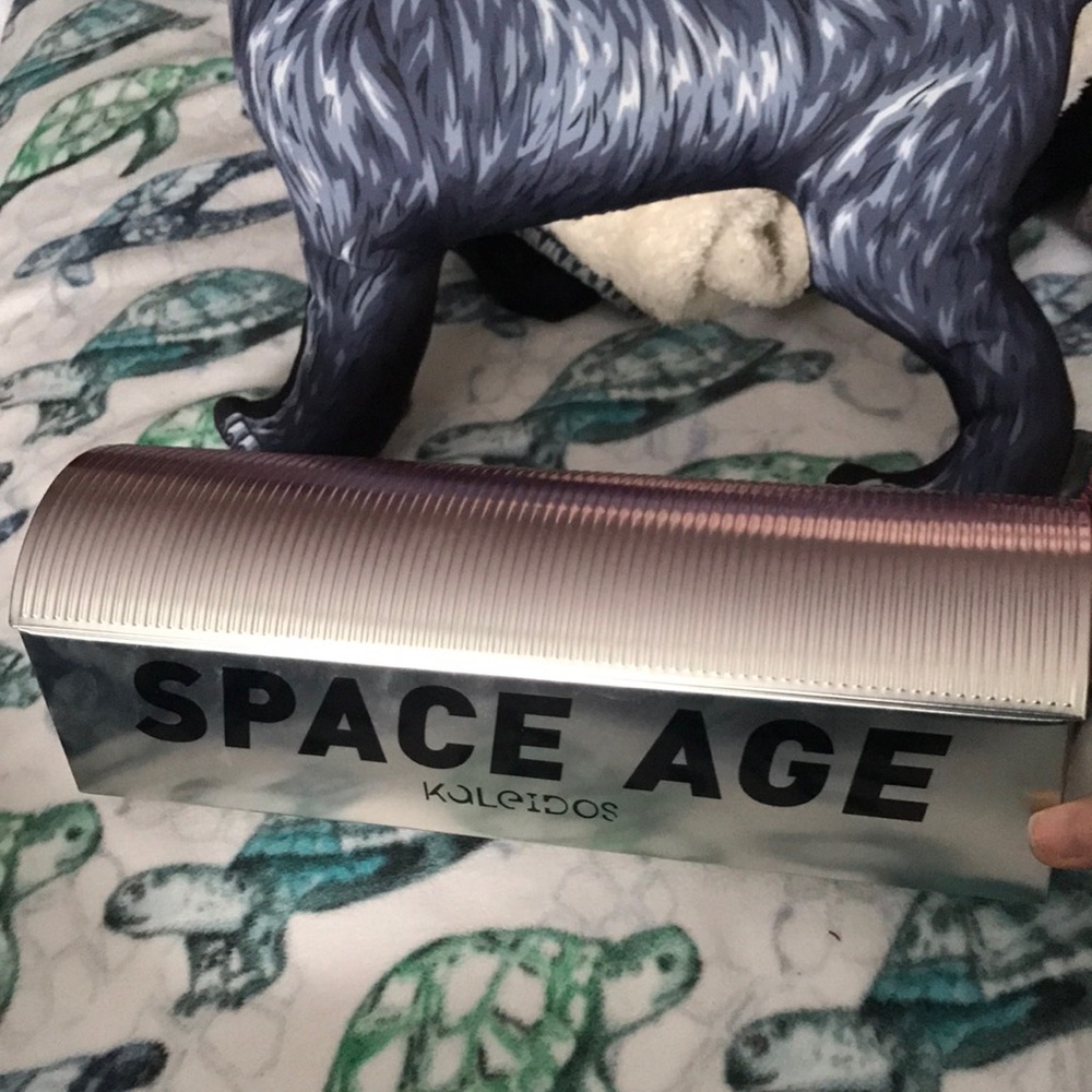 Kaleidos Highlighter Tin/Holder